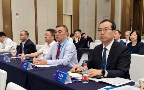 1718067027573317.jpg 认证大会2.webp.jpg