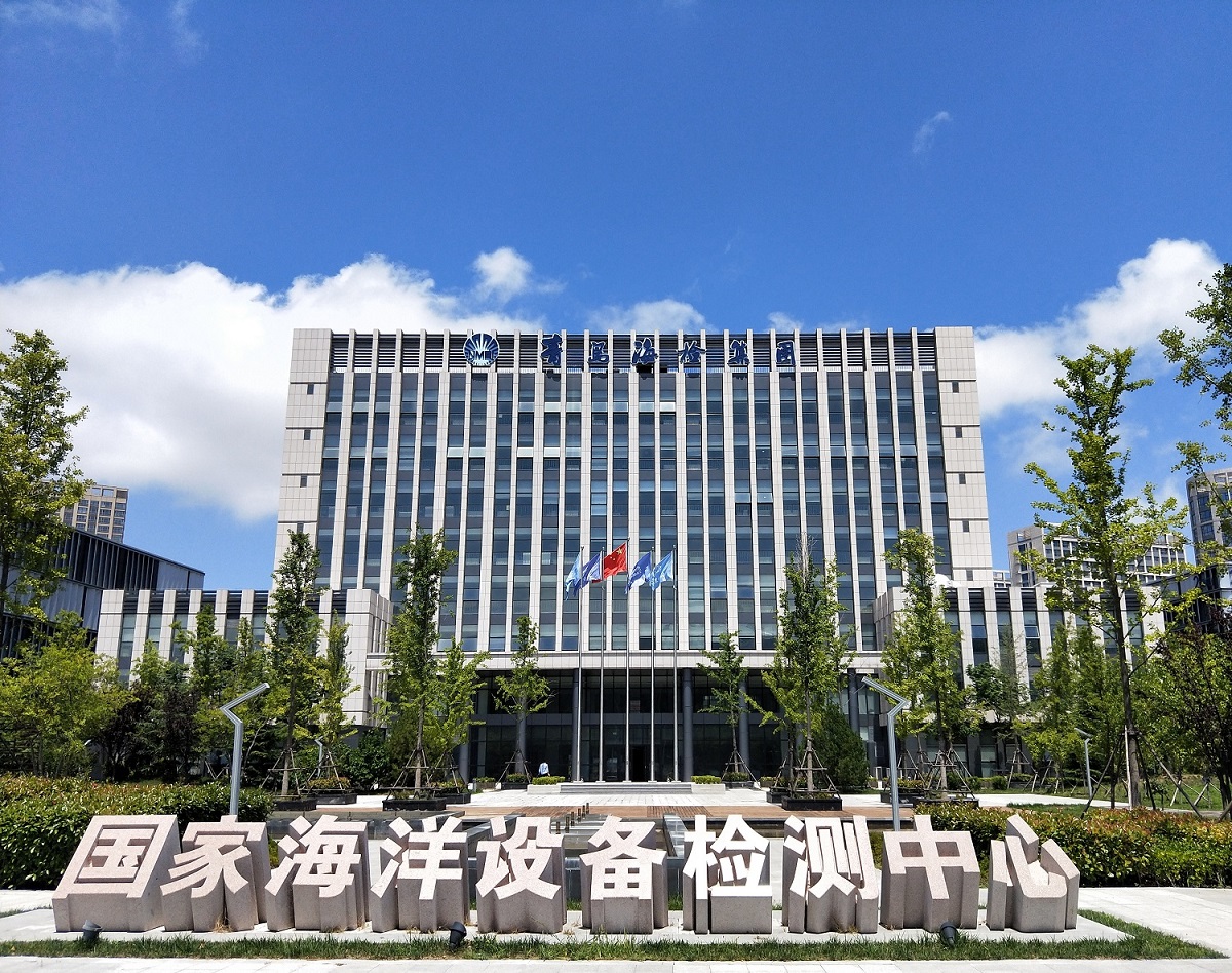 宣传册用的园区正面照.jpg